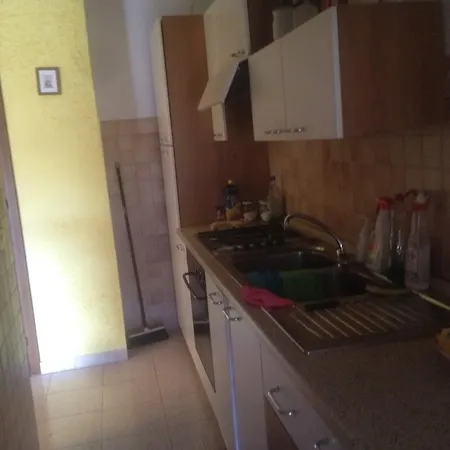 Daire Sito In Via Falcone Giovanni 53 D'agri Marsicovetere