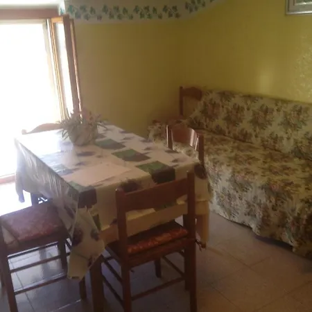 Sito In Via Falcone Giovanni 53 D'agri Apartmán Marsicovetere